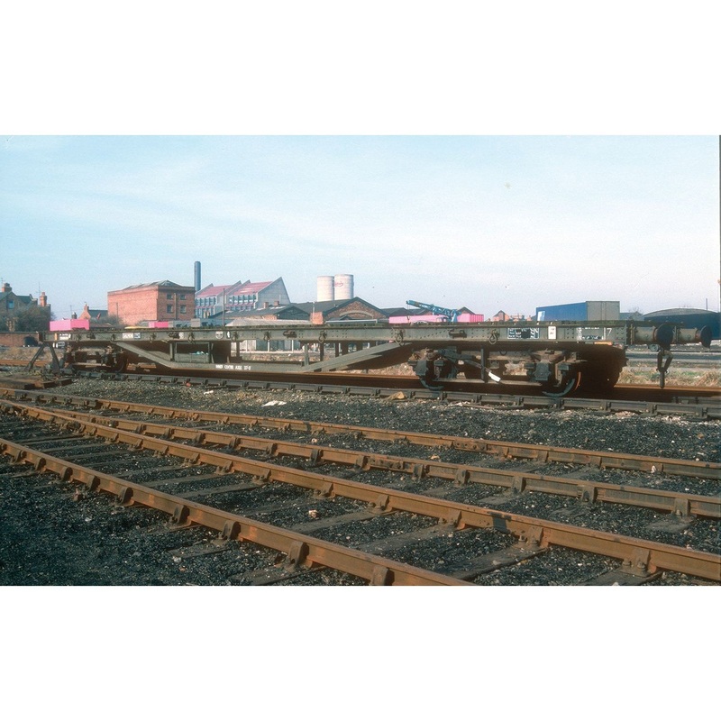 OO BR, YMA ‘Salmon’ Bogie Wagon – Era 8