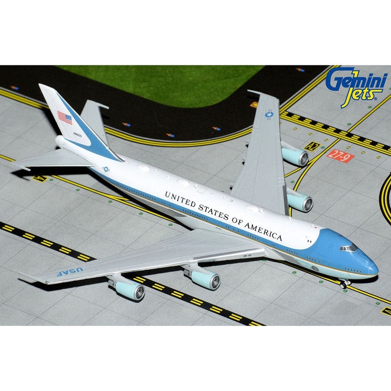 1/400 U.S. Air Force VC-25A (B747-200) 28000 ‘Air Force One’ New Antenna Array