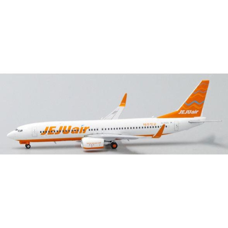 Jeju Air B737-800 HL8305