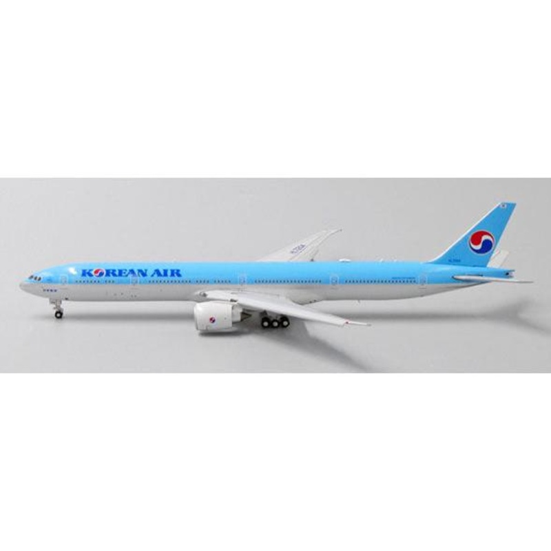 Korean Air B777-300ER HL7204