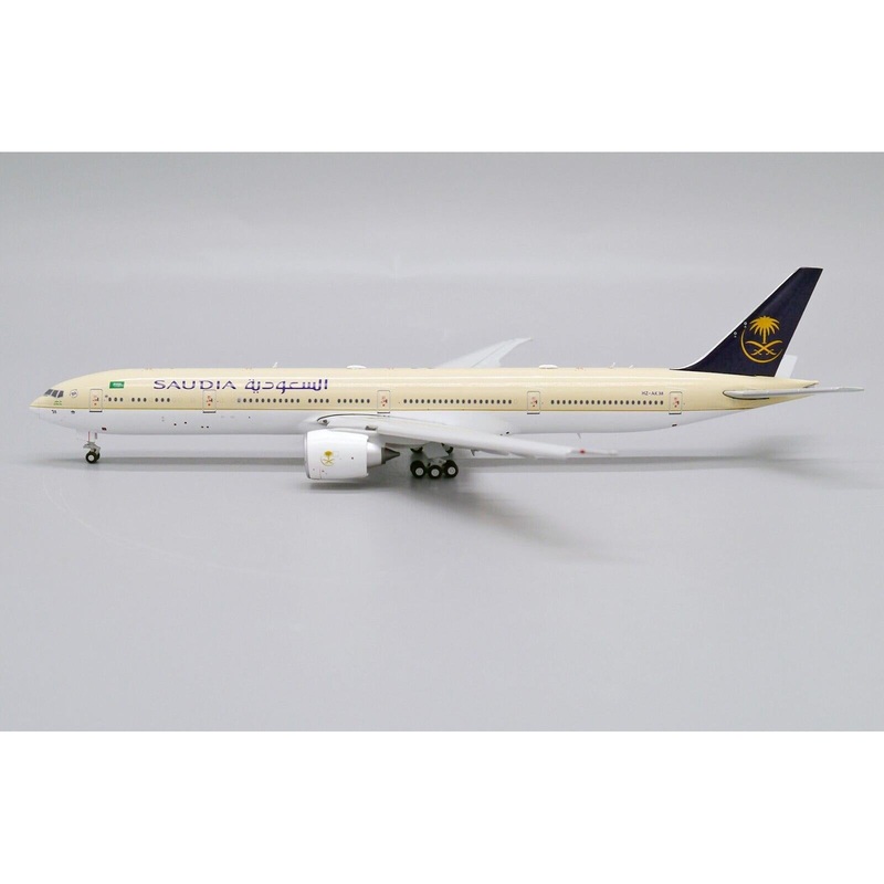 Saudia B777-300ER HZ-AK38 (Flaps Down)