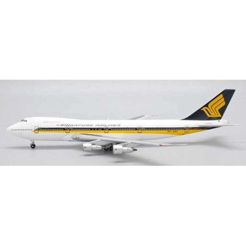Singapore Airlines B747-200 9V-SQO