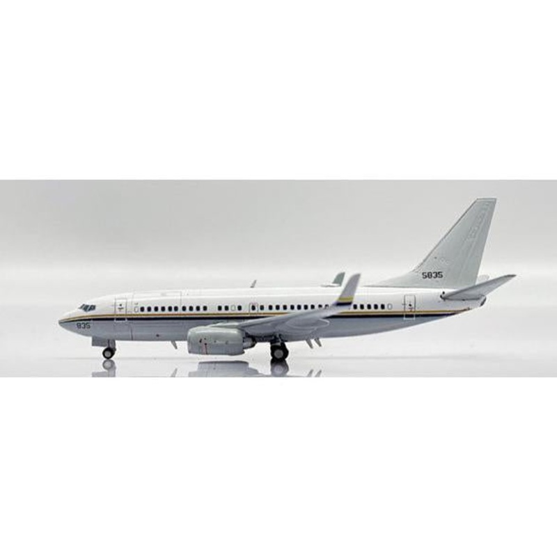 US Navy Boeing C-40A Clipper 165835