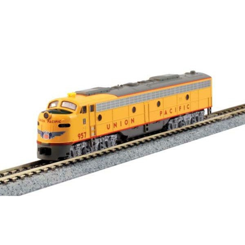 N EMD E8A with Passenger Pilot, Single Headlight – Standard DC — Union Pacific 947
