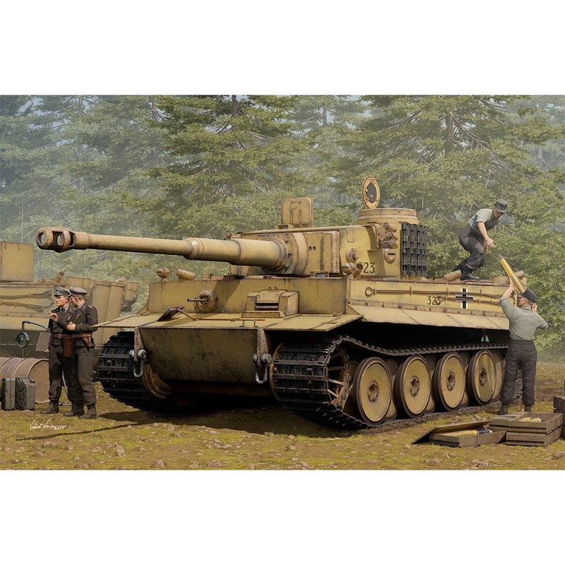 1/16 Pz.Kpfw. VI Tiger 1- Early Plastic Model Kit