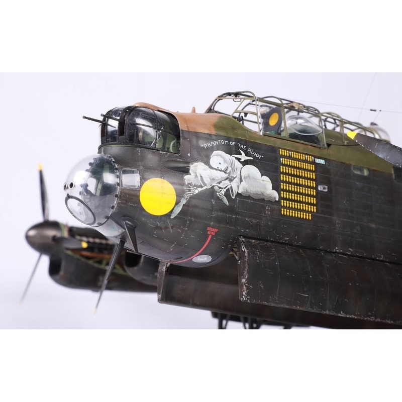 1/32 Avro Lancaster B.MK1/III Nose with Full Interior Plastic Model Kit