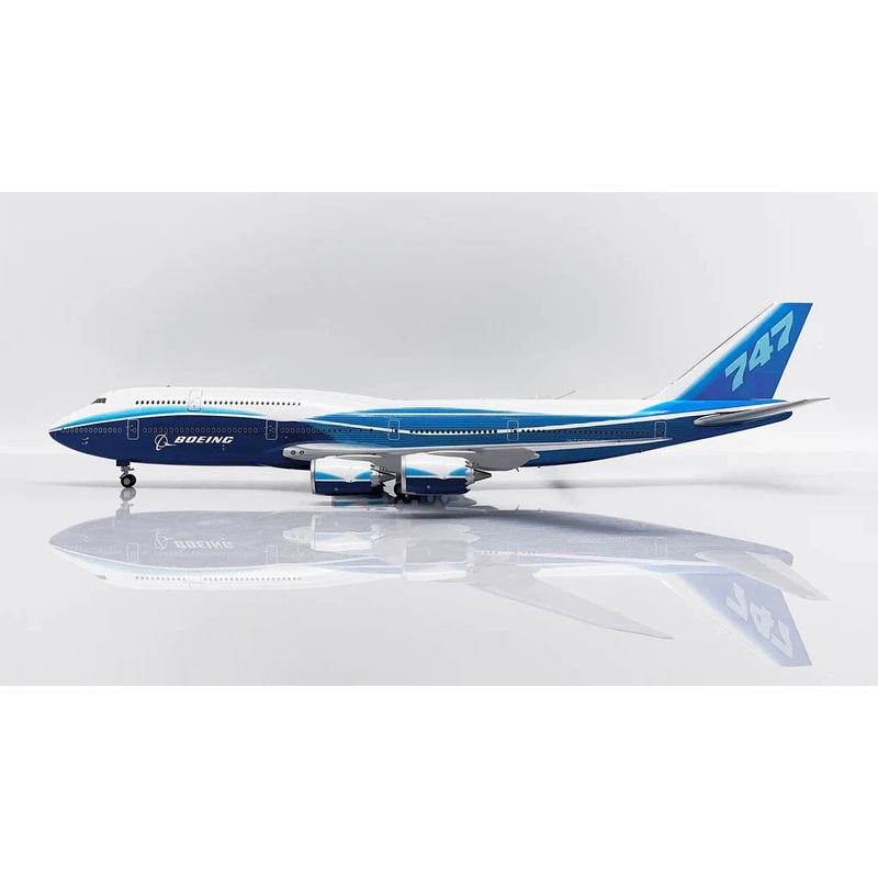 House Color B747-8I