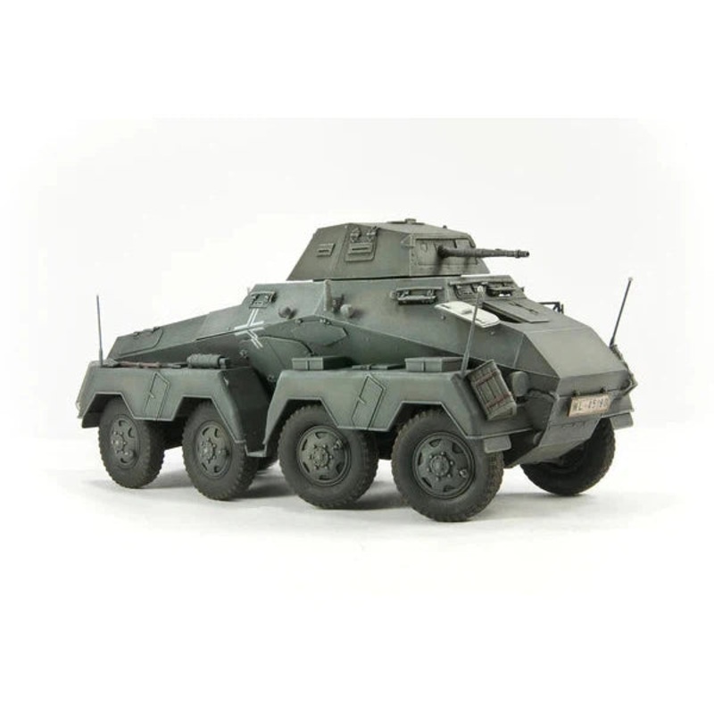 1/35 German Sd.Kfz. 231 Schwerer Panzersphwagen Plastic Model Kit