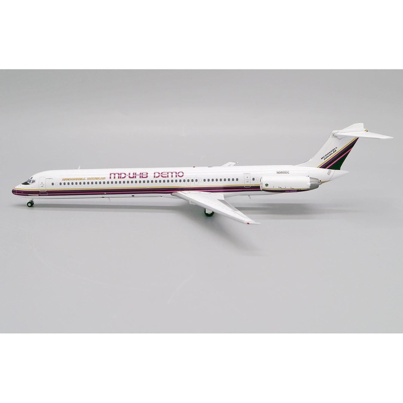 1/200 House Color MD-81 N980DC