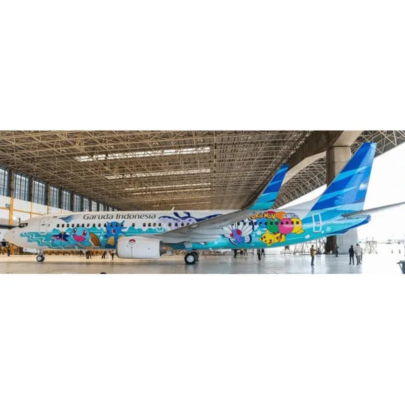 1/200 Garuda Indonesia Boeing 737-800 “Pokemon” Reg: PK-GMU “Flaps Down” with Stand