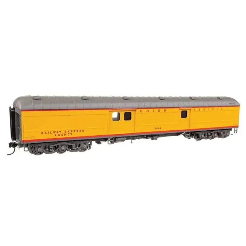 HO 70′ Heavyweight Baggage Car with Arched Roof Union Pacific #3075
