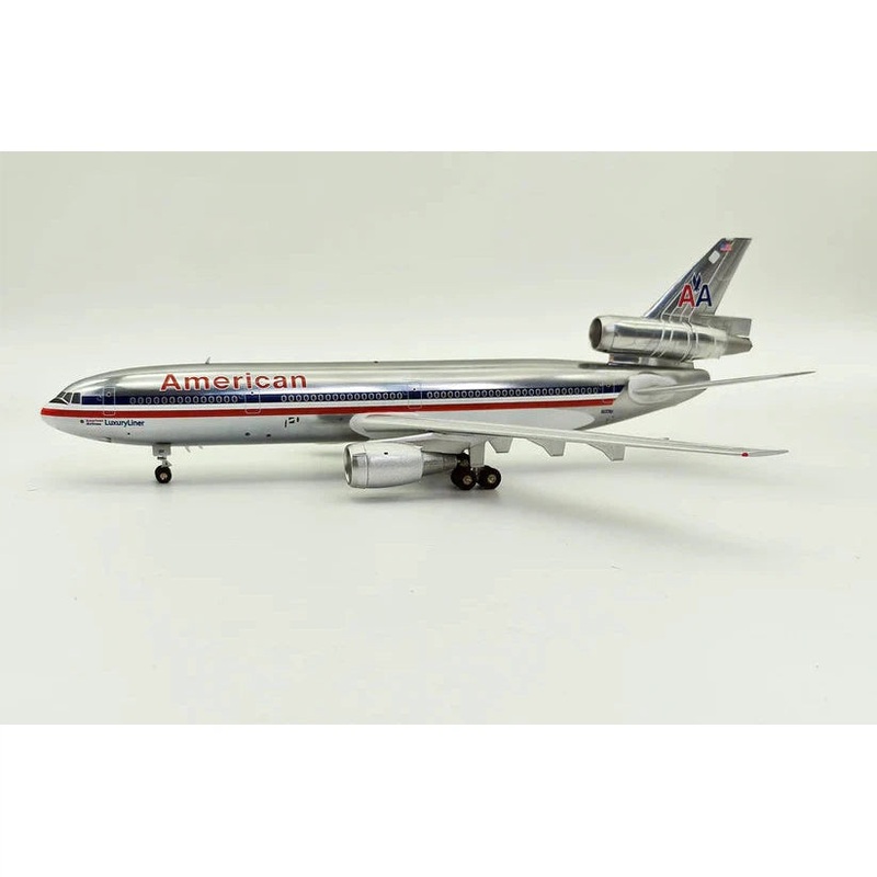 1/200 American Airlines Mcdonnell Douglas DC-10-30 N137AA