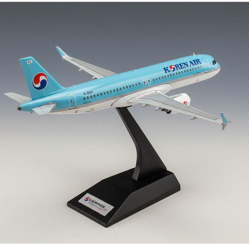 1/200 Korean Air Airbus A321NEO Reg: HL8509 with Stand