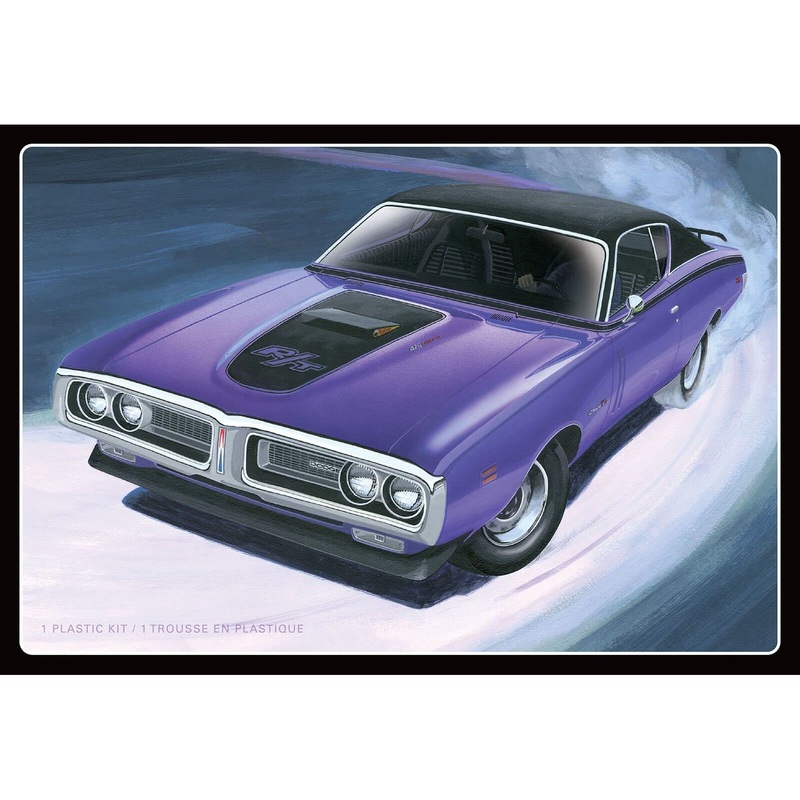1/25 1971 Dodge Hemi Charger R/T Plastic Model Kit