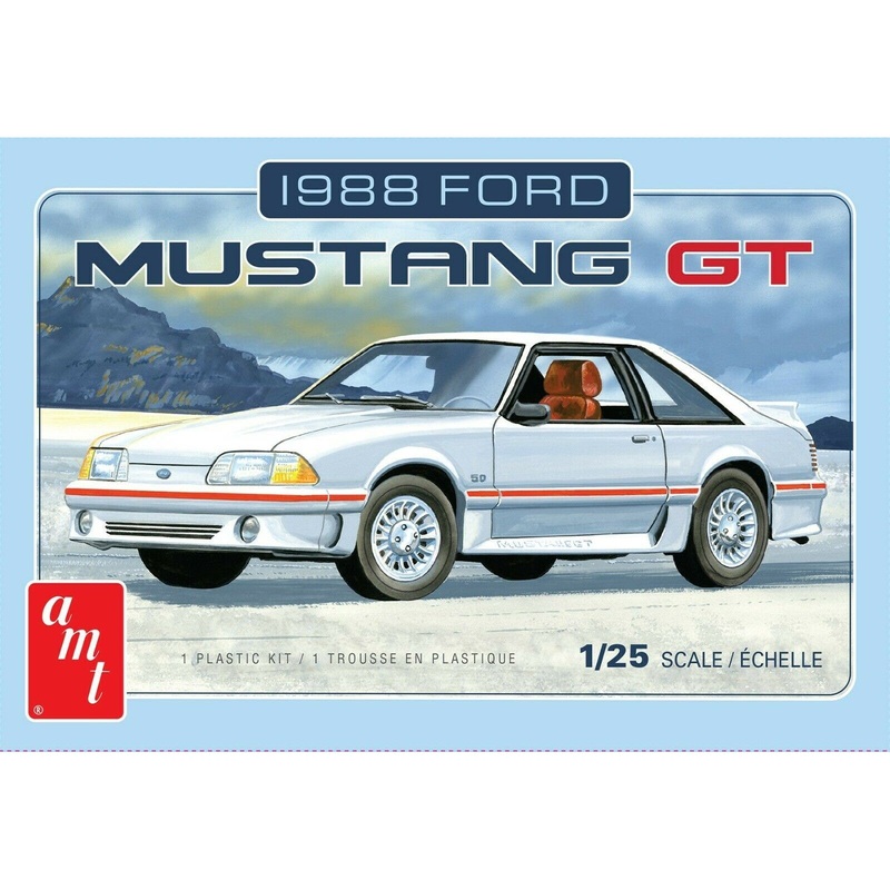 1/25 1988 Ford Mustang 2T Plastic Model Kit