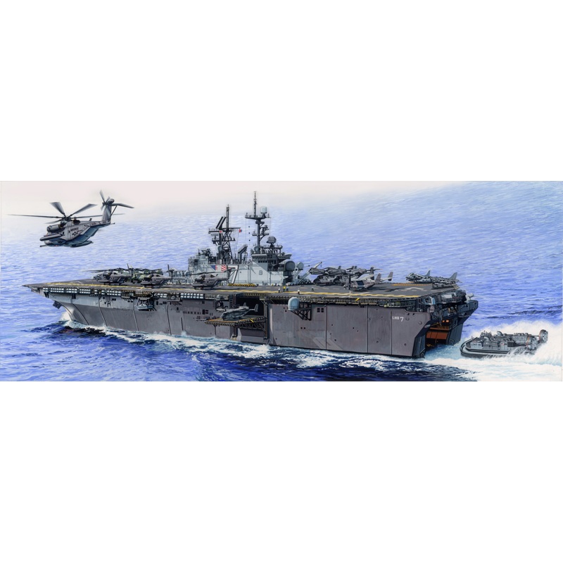 1/350 USS IWO JIMA LHD-7 Plastic Model Kit