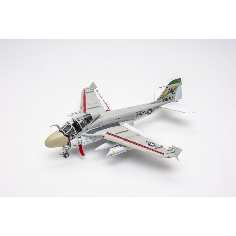 1/72 A-6A Intruder Plastic Model Kit