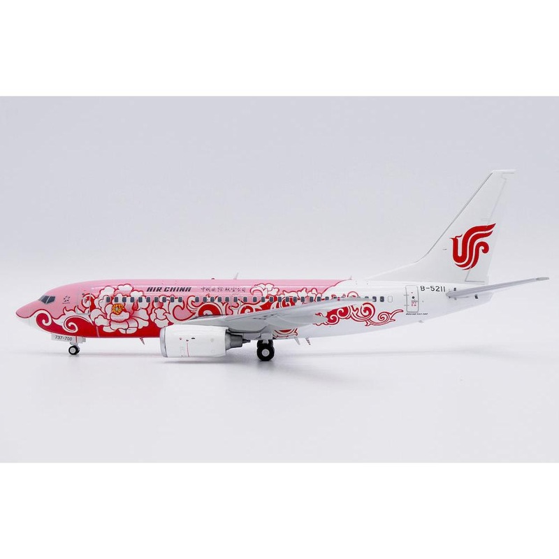 1/200 Air China Boeing 737-700 “Red Peony” Reg: B-5211 with Stand