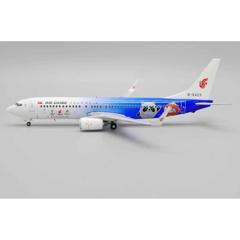 1/200 Air China Boeing 737-800 “Beijing 2022” Reg: B-5425 with Stand *Restock