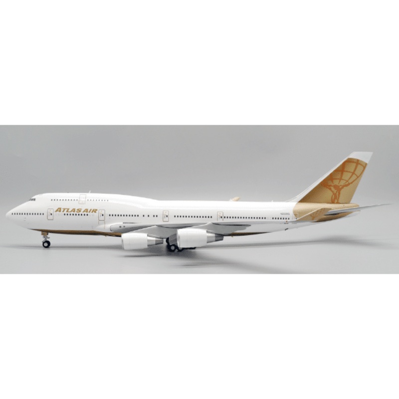 1/200 Atlas Air Boeing 747-400 “Gold” Reg: N322SG with Stand