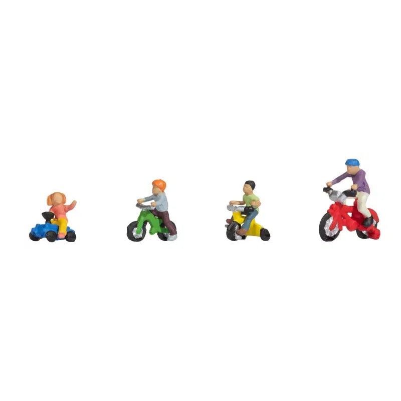 HO Children on Bicycles