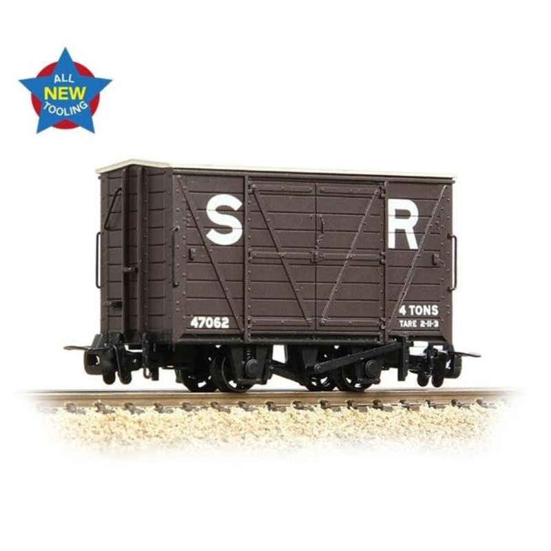 OO9 RNAD Box Van SR Brown