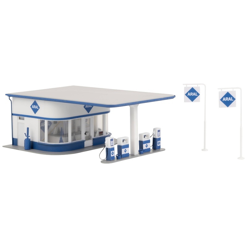 HO Gas Station