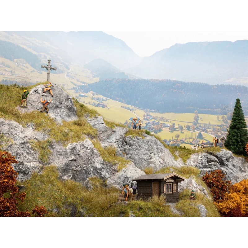 HO Themed Figures Set “In the Mountains”