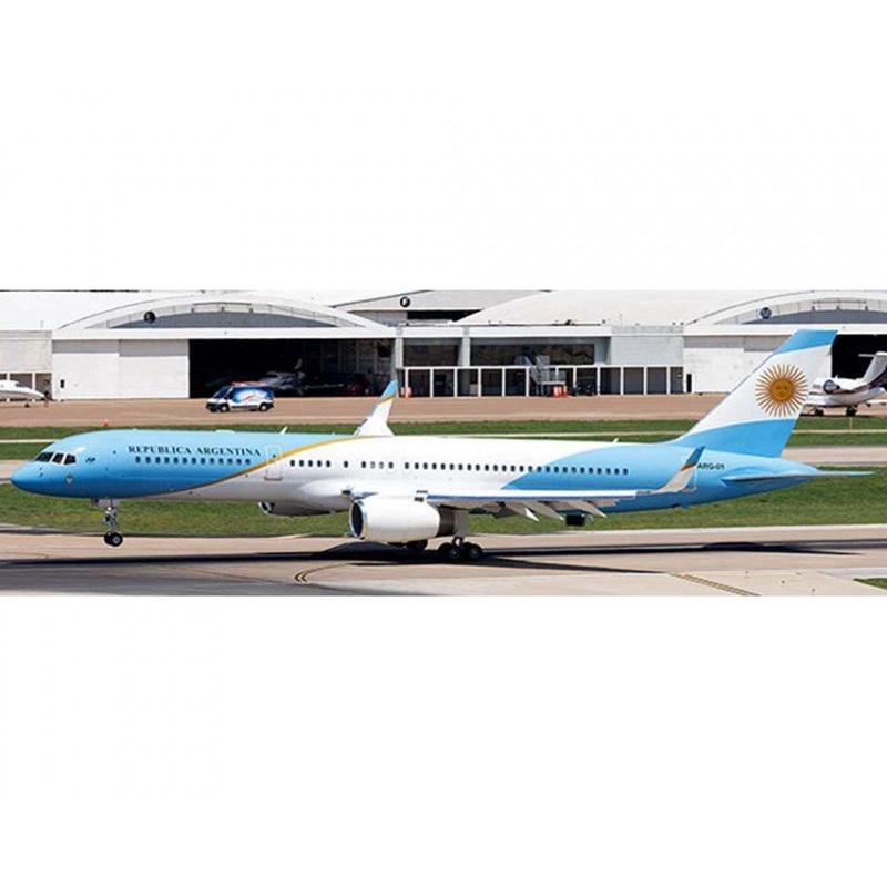 1/200 Argentina Air Force B757-200 ARG-01