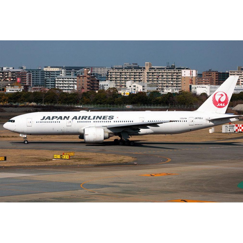 1/200 Japan Airlines B777-200ER JA702J (Flaps Down)