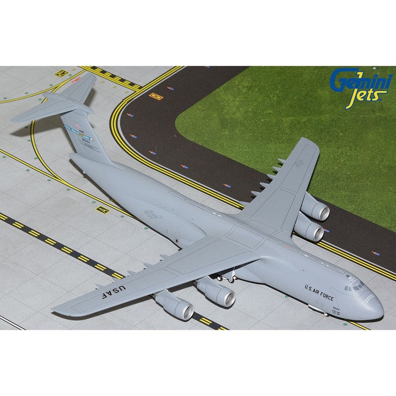 1/200 U.S. Air Force C-5M Super Galaxy 69-0024 (Dover AFB)