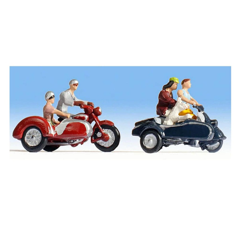 HO Motorcyclists (4 Figures on 2 Motorcycles with Sidecars)