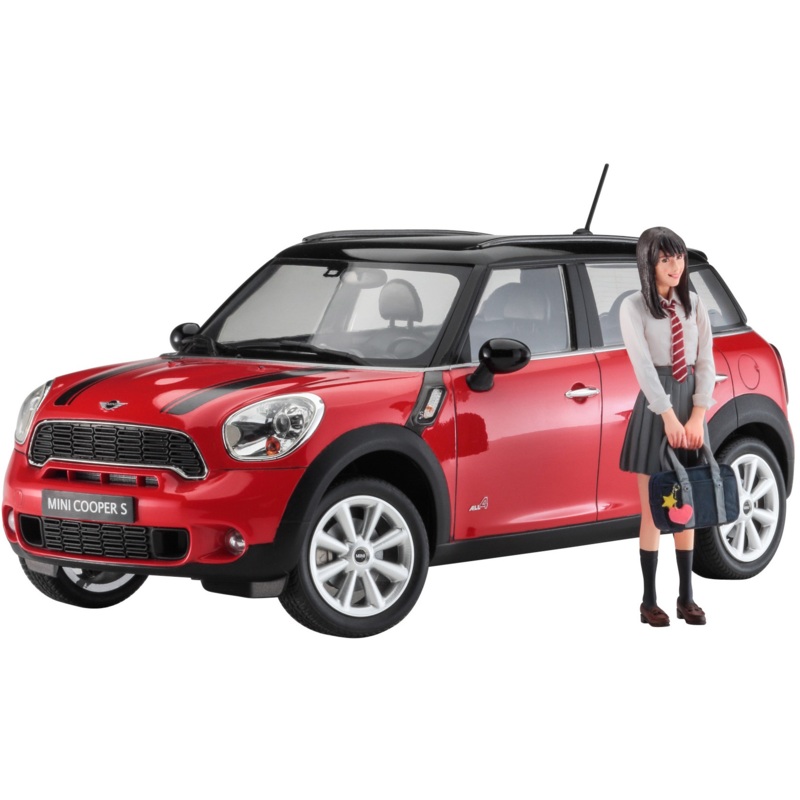 1/24 Mini Cooper S Countryman All4 with School Girls Figure