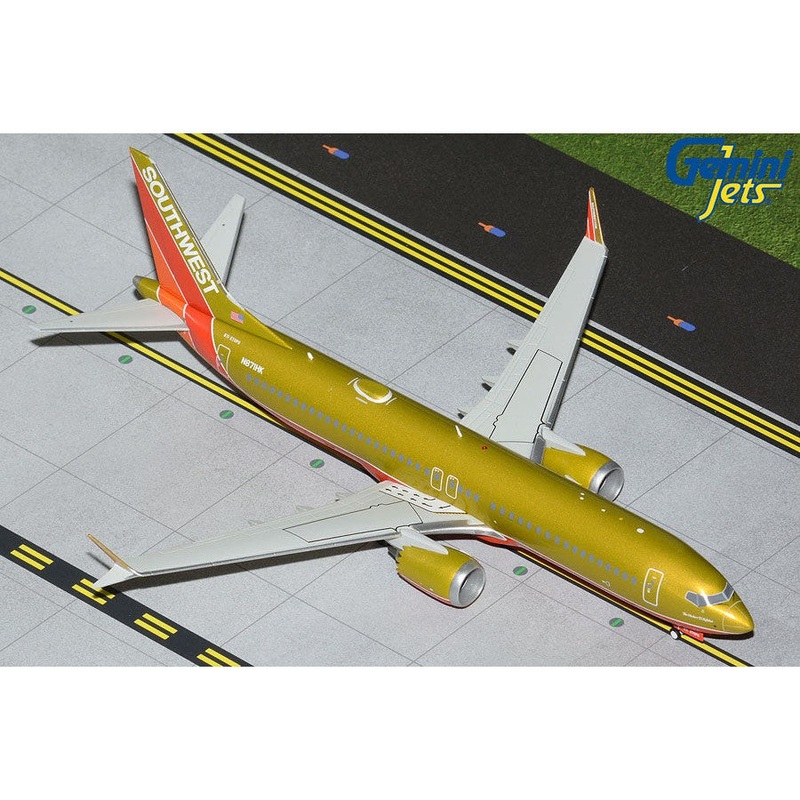 1/200 Southwest Airlines B737 MAX 8 ‘Herbert D. Kelleher’ Gold Retro