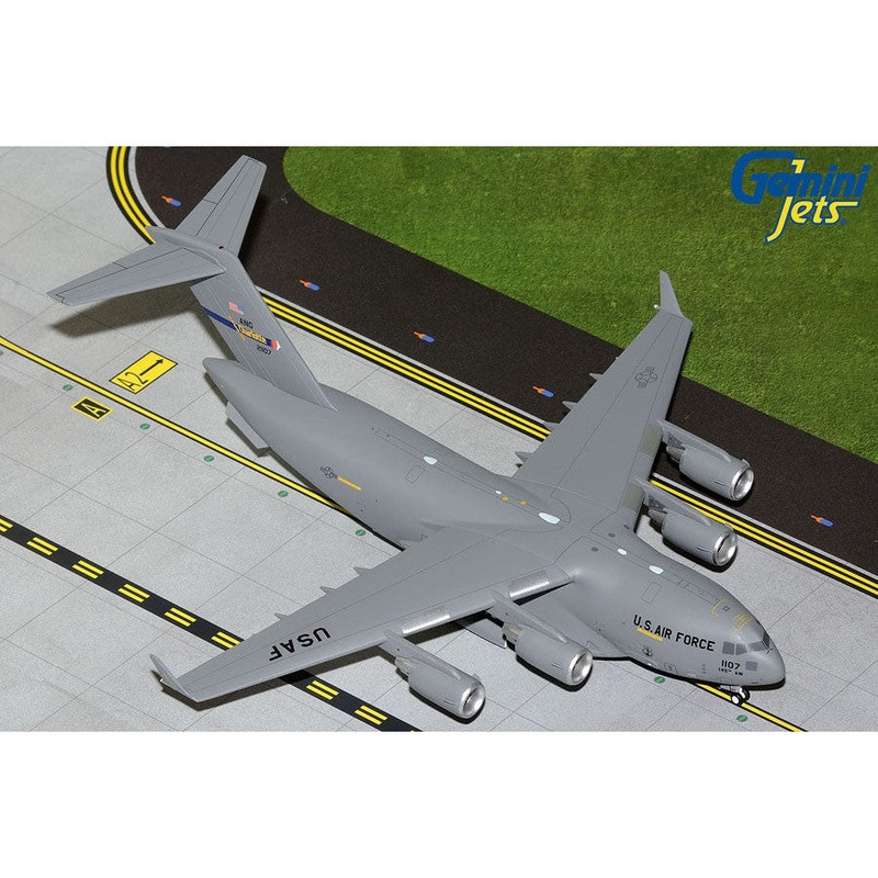 1/200 U.S. Air Force Boeing C-17 Globemaster III (North Carolina ANG)