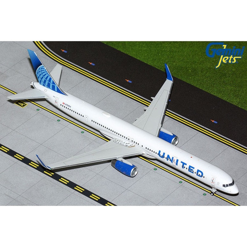 1/200 United Airlines B757-300W