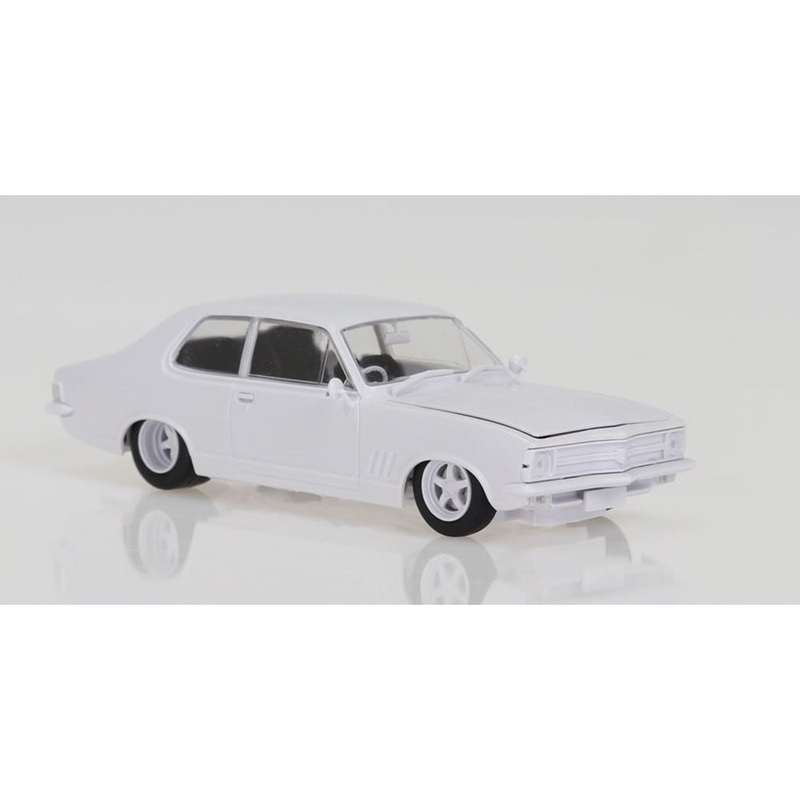 1/24 Plastic Kit LC Torana V8