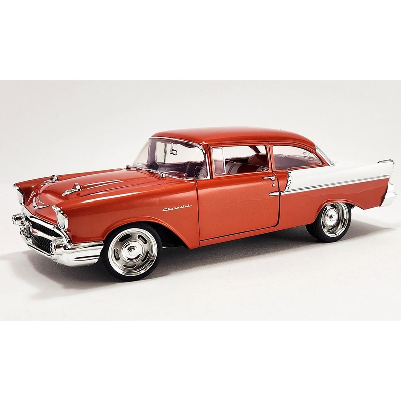 1/18 Red Custom Cruiser 1957 Chevy 150