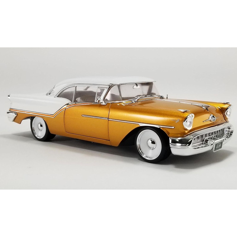 1/18 Southern Kings Customs 1957 Oldsmobile Super 88